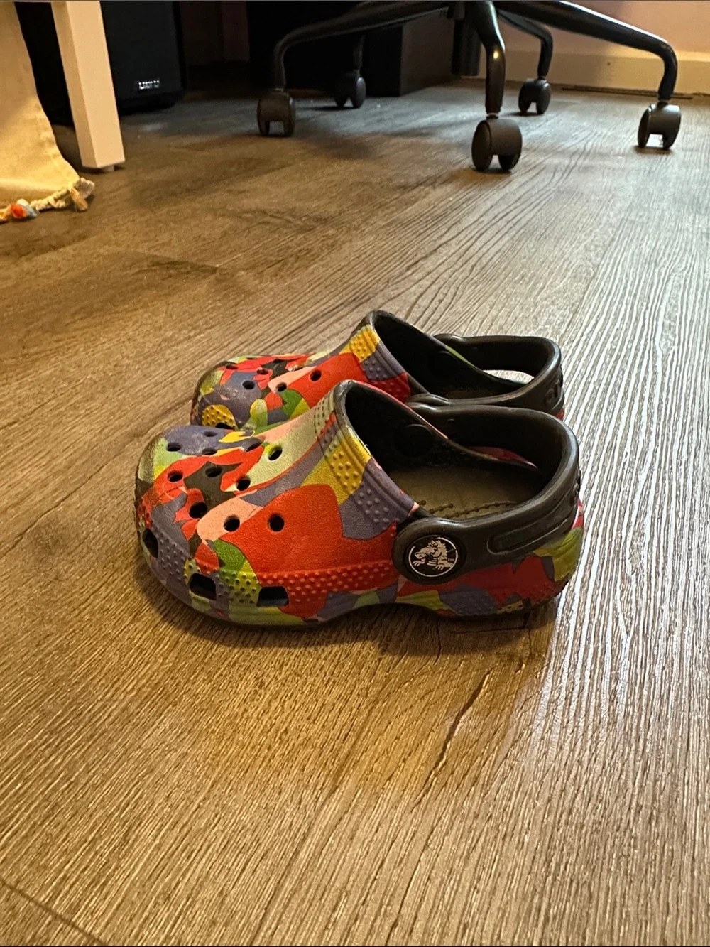Kids Crocs- Size C6